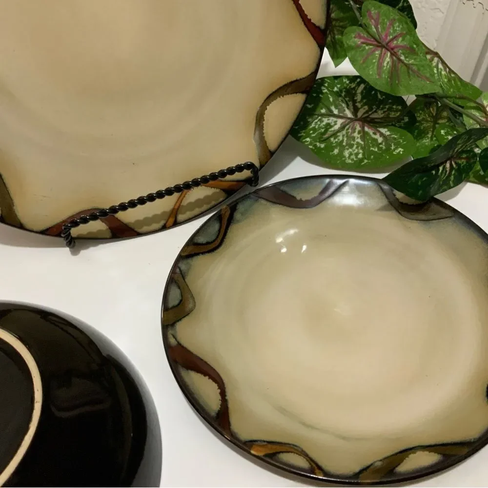 Set Pier 1 Imports (2)11” Stoneware Brown “Wave”  Dinner Plate (2)8” salad plate